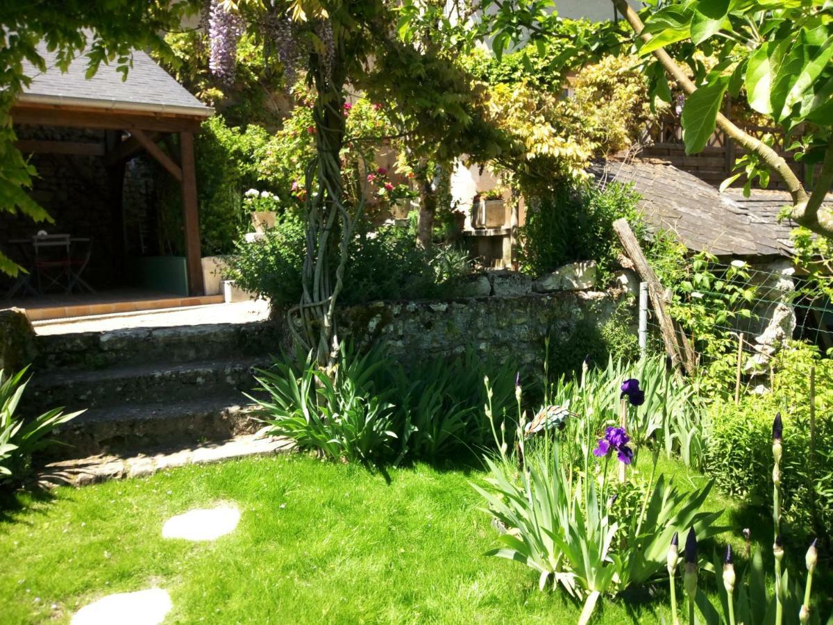 Le Petit Jardin Yoyo Hotel Monts Exterior foto